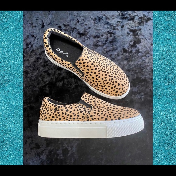 Qupid Shoes - Platform Leopard Sneakers